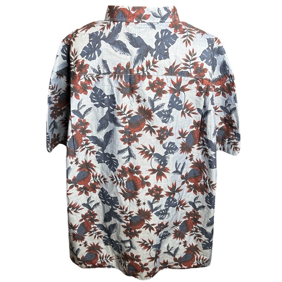 VAN HEUSEN Men’s Size 3XL Camp Shirt 
Pineapple & Floral Print Hawaiian Blue - Picture 3 of 12